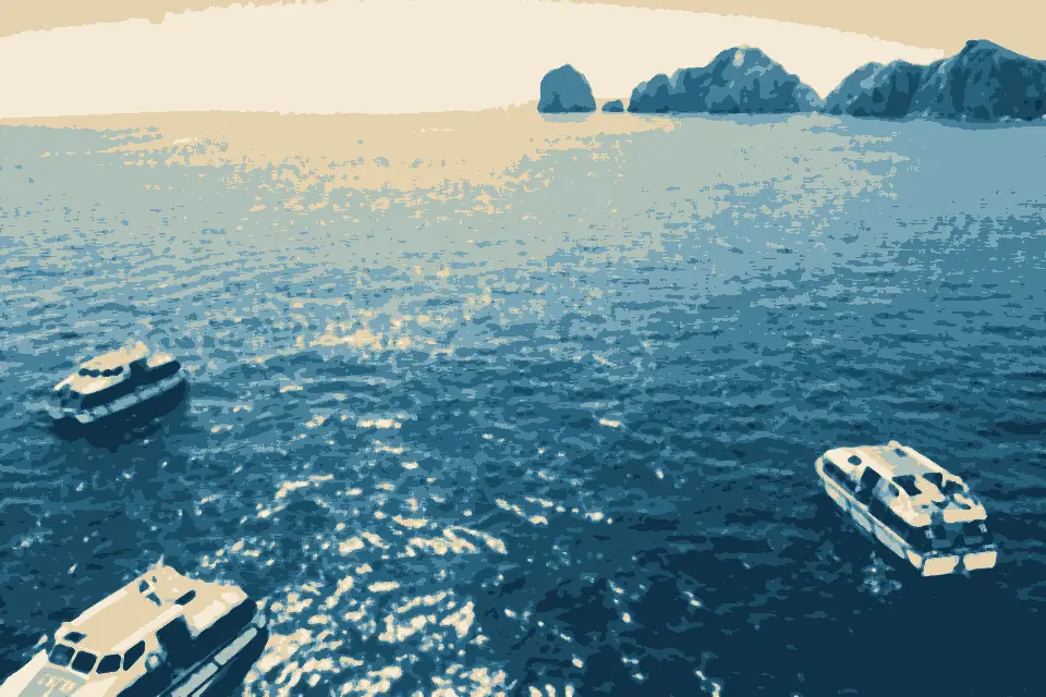 Bahía San Lucas: Tender Vessels and Land's Edge - panoramio