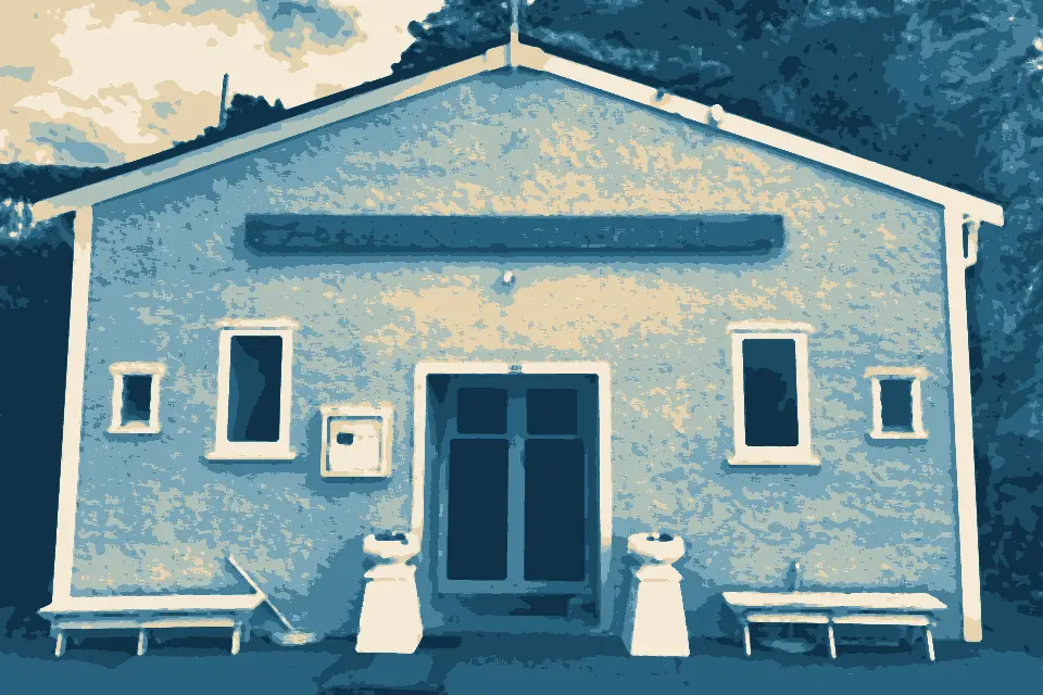 Breaker Bay: Breaker Bay Hall