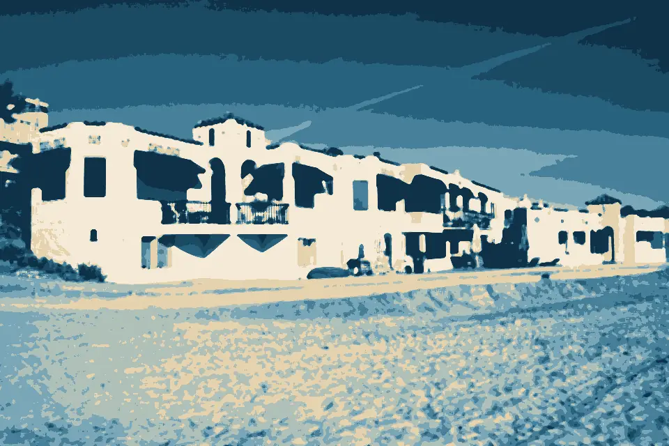 Hooper Beach: USA-Capitola-Venetian Court Apartments-1