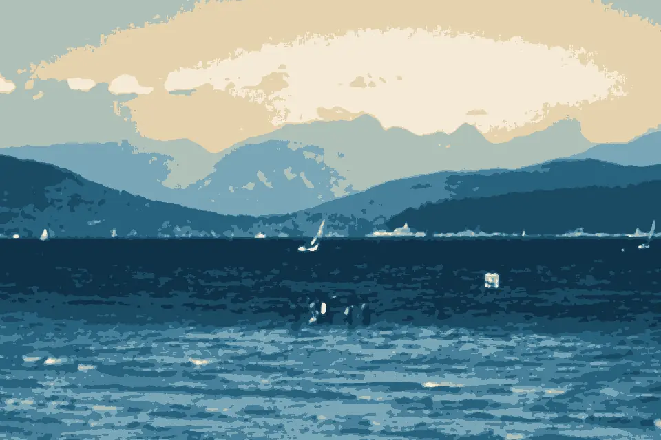 Locarno Beach: Shallow waters at Locarno Beach (14595315767)