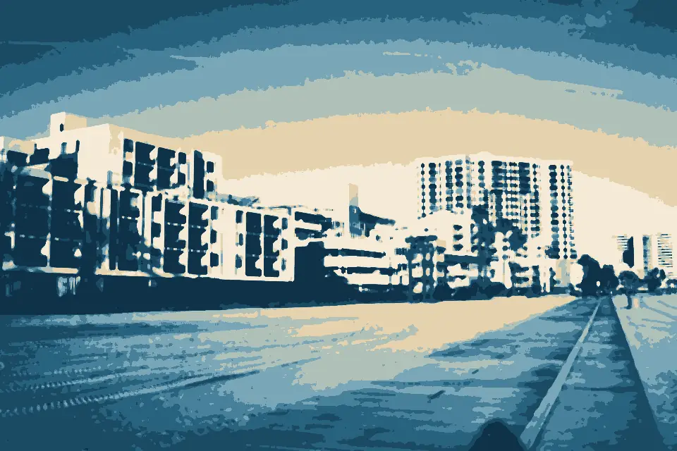 Long: Beach at Long Beach with development