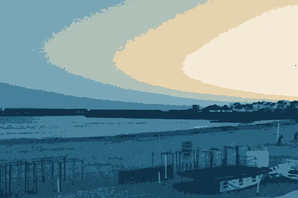 Plage du Goviro: Bord de mer (27182938475)