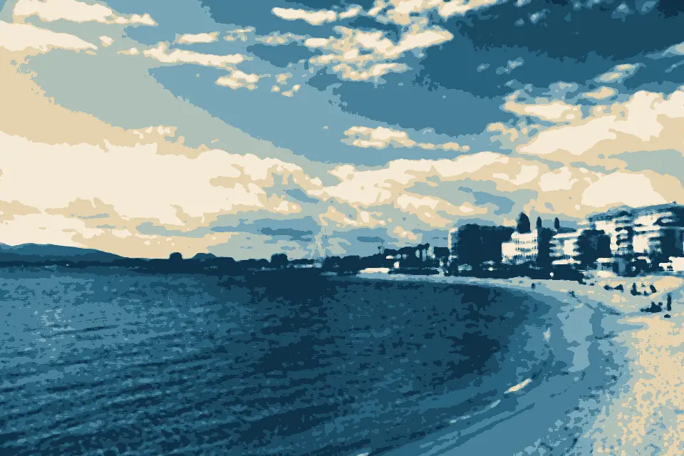 Plage Veillat: Plage du Veillat et baie de Saint-Raphaël (avril 2019)