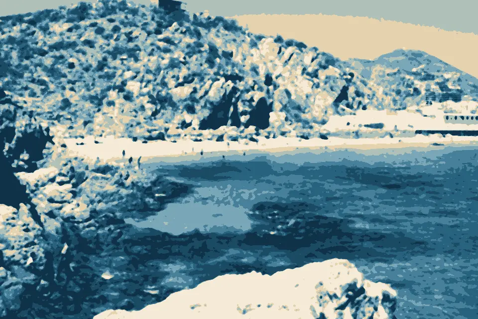 Playa del Amor: Locals Beach - panoramio