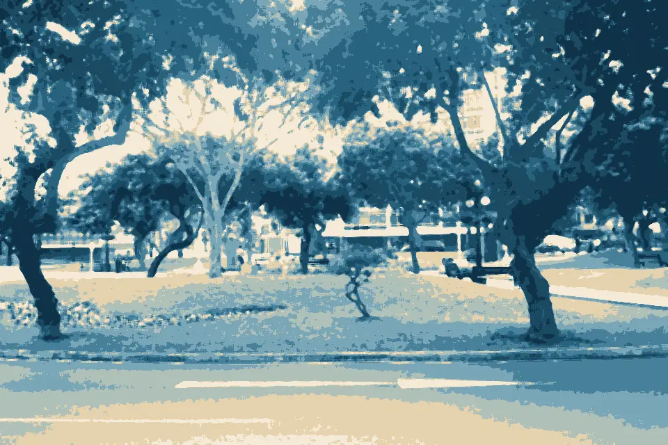 Playa La Pampilla: Plaza Centroamérica