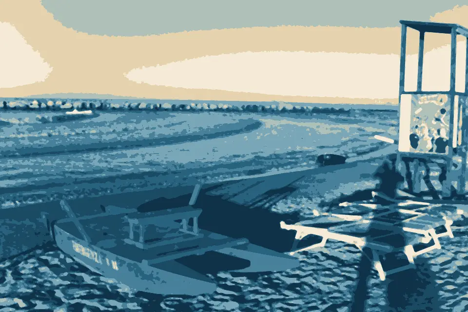 Vatikaki: Postazione Salvataggio Bagno 16 Viserba, vista mare e spiaggia - panoramio